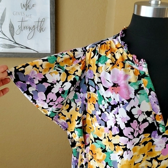 Terra & Sky Floral V-Neck Tiered Women's Dress SIZE: 2X (20W-22W) - Picture 5 of 15